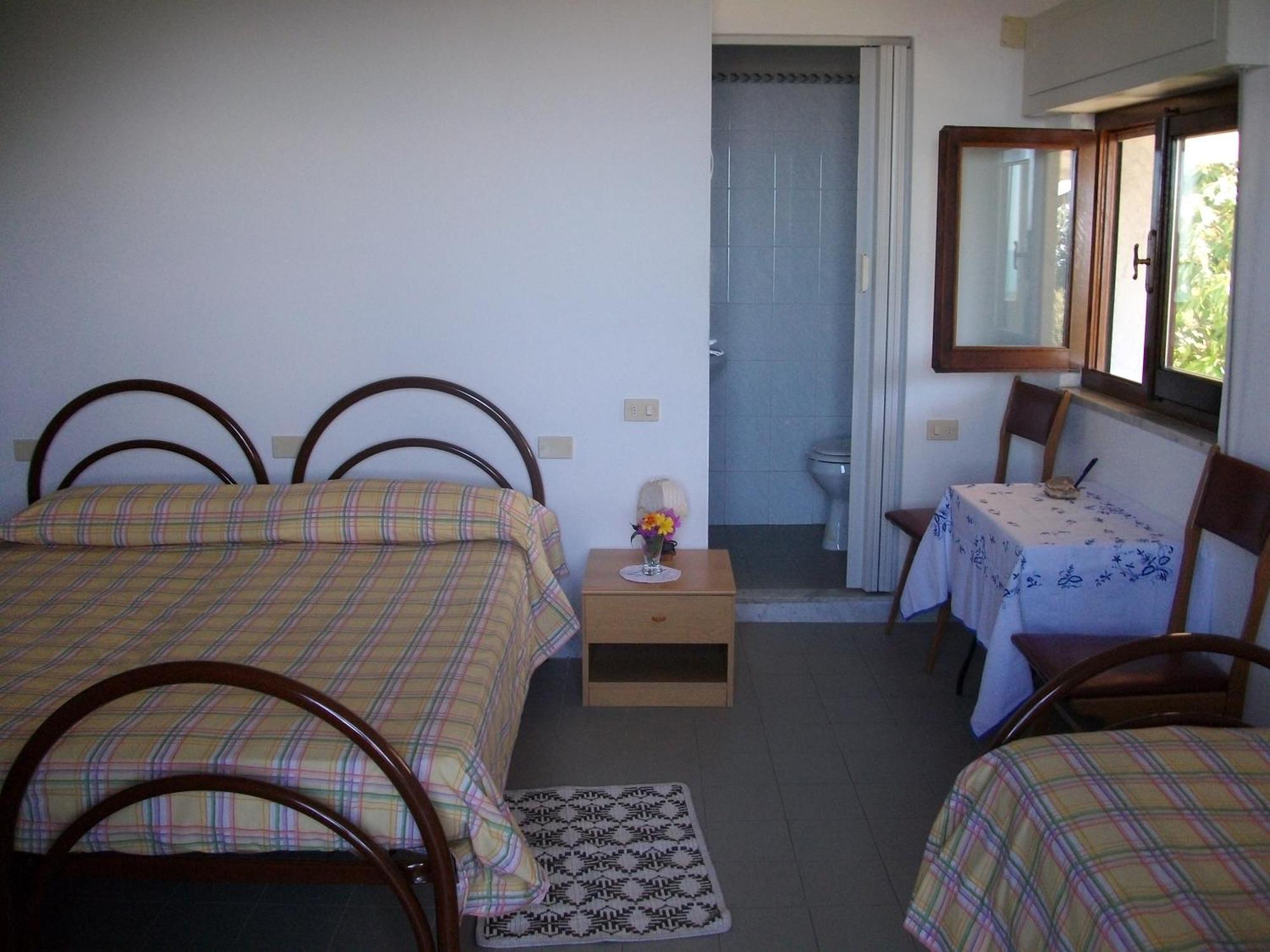 Hotel Alberta Massa  Bagian luar foto