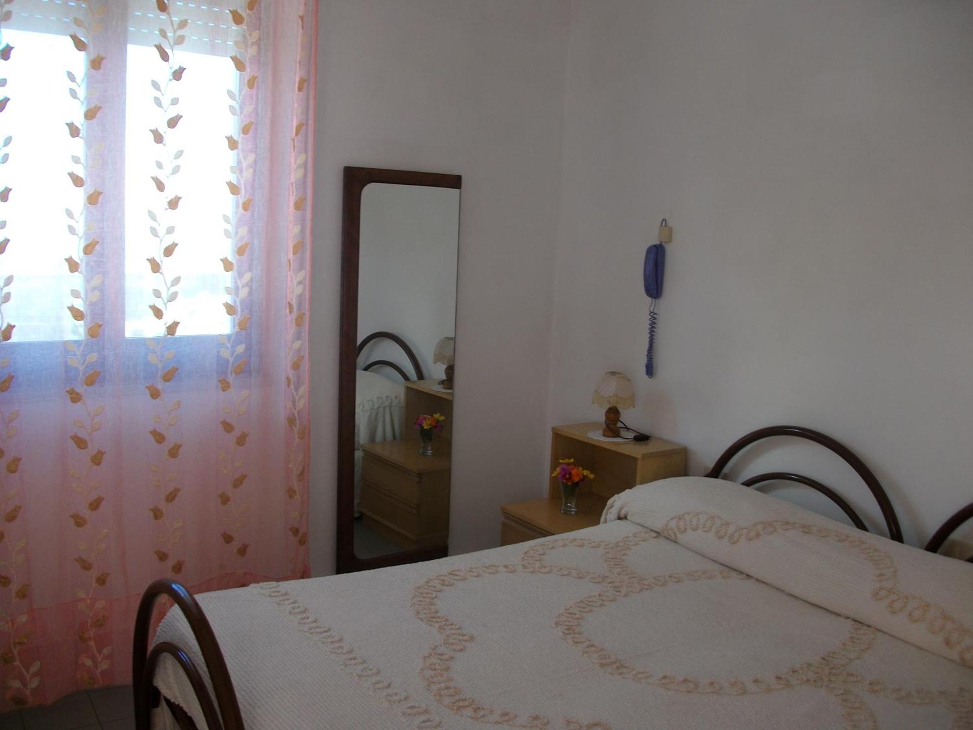 Hotel Alberta Massa  Bagian luar foto