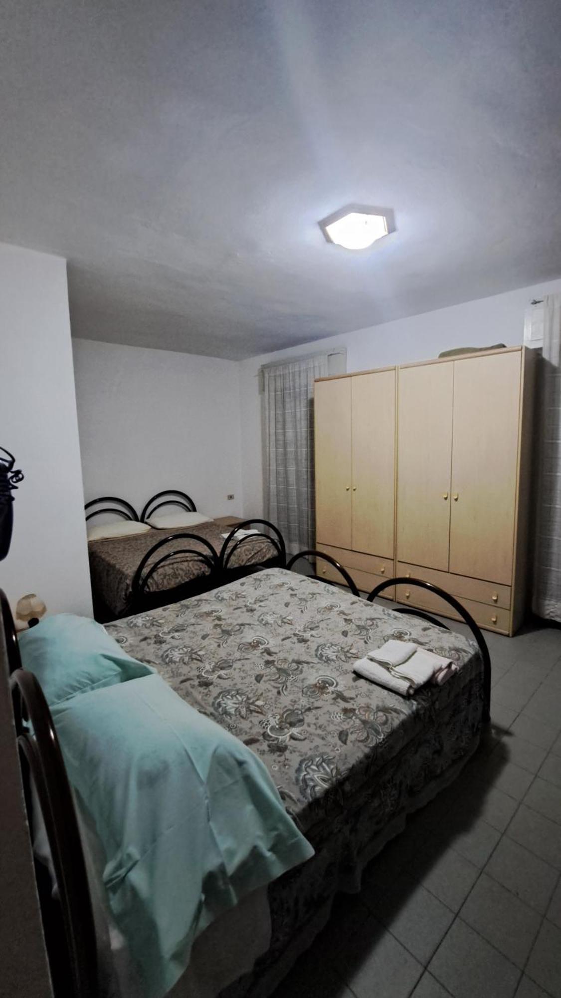 Hotel Alberta Massa  Bagian luar foto